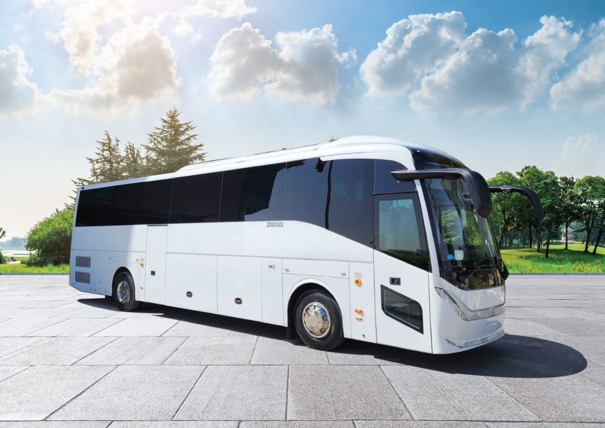 N9B9CTSC-Luxury-Bus-1200×848